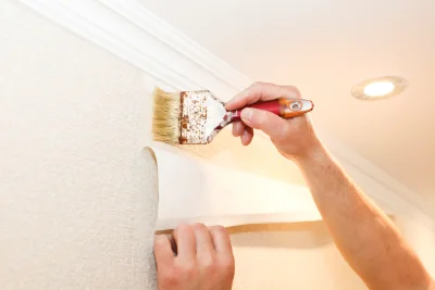 Pose de papier peint à Clomot — revêtements muraux et toiles de verre